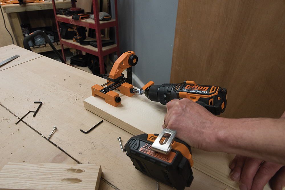 Triton TWAJ - Verstellbare Bohrlehre – Bild 4